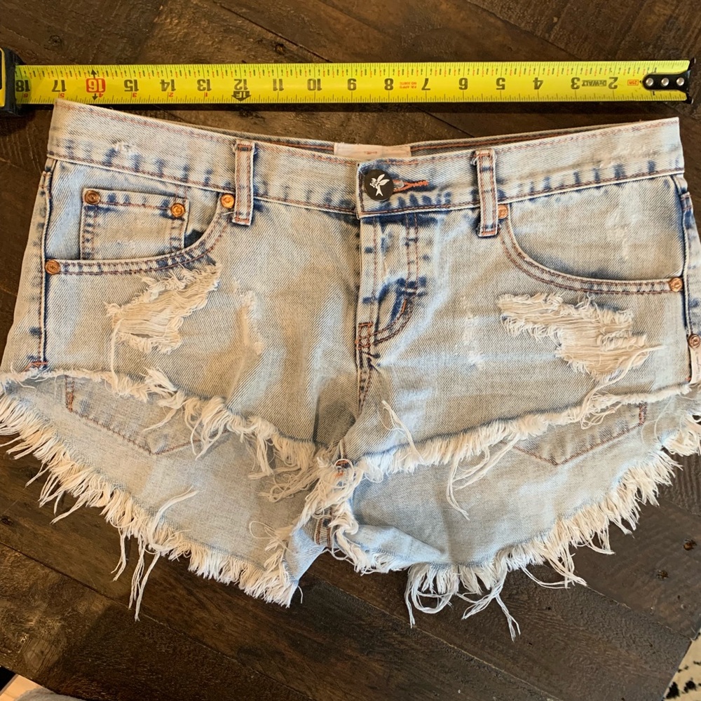 One teaspoon Bonitas shorts light wash size 28